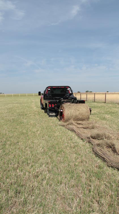 DewEze 660 Bale Loader